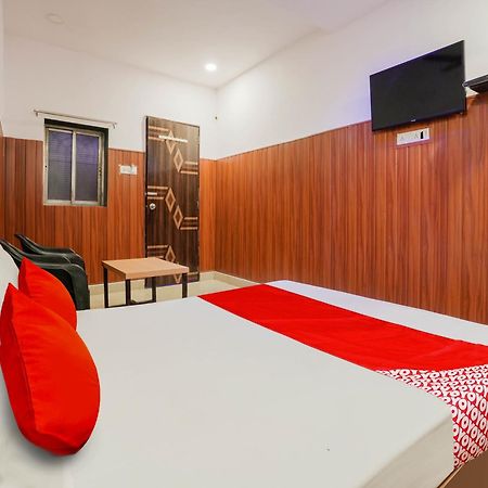 Hotel O Spotlight ธาเน ภายนอก รูปภาพ