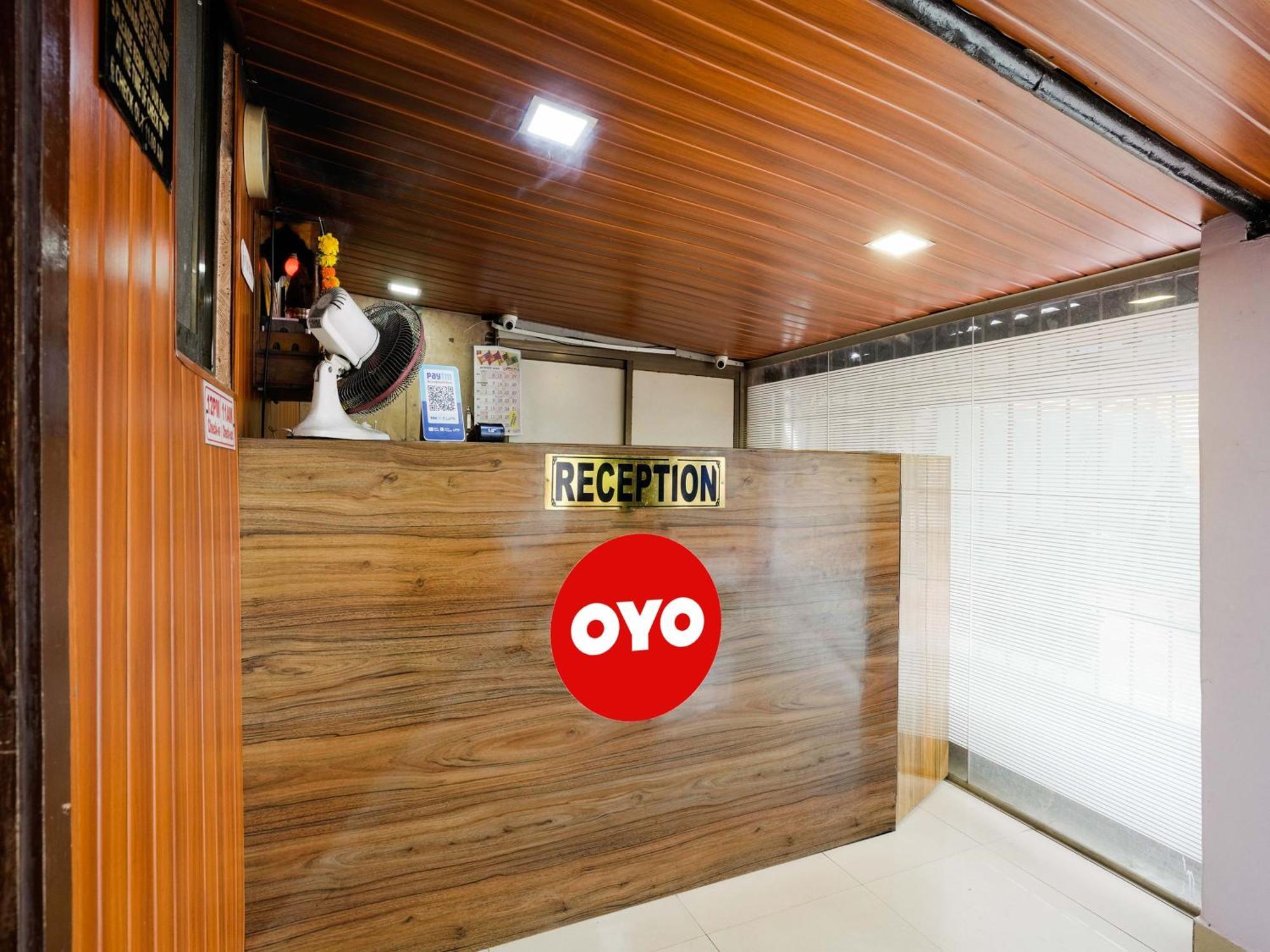 Hotel O Spotlight ธาเน ภายนอก รูปภาพ